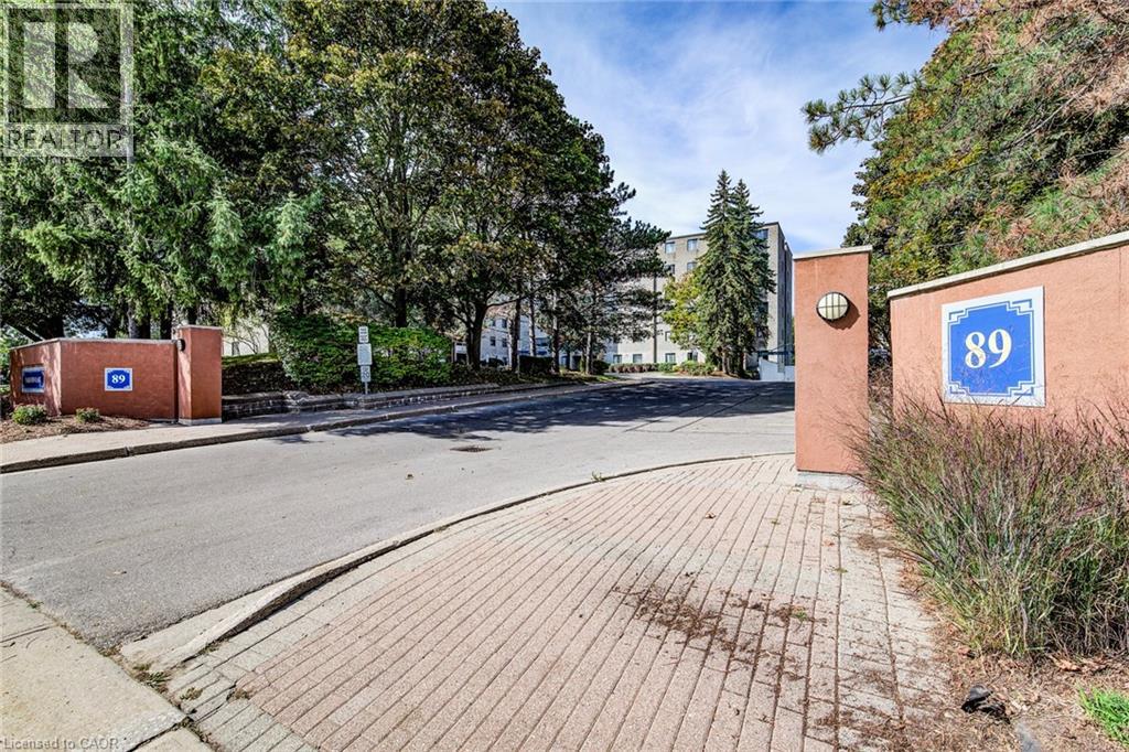 89 WESTWOOD Road Unit# 405