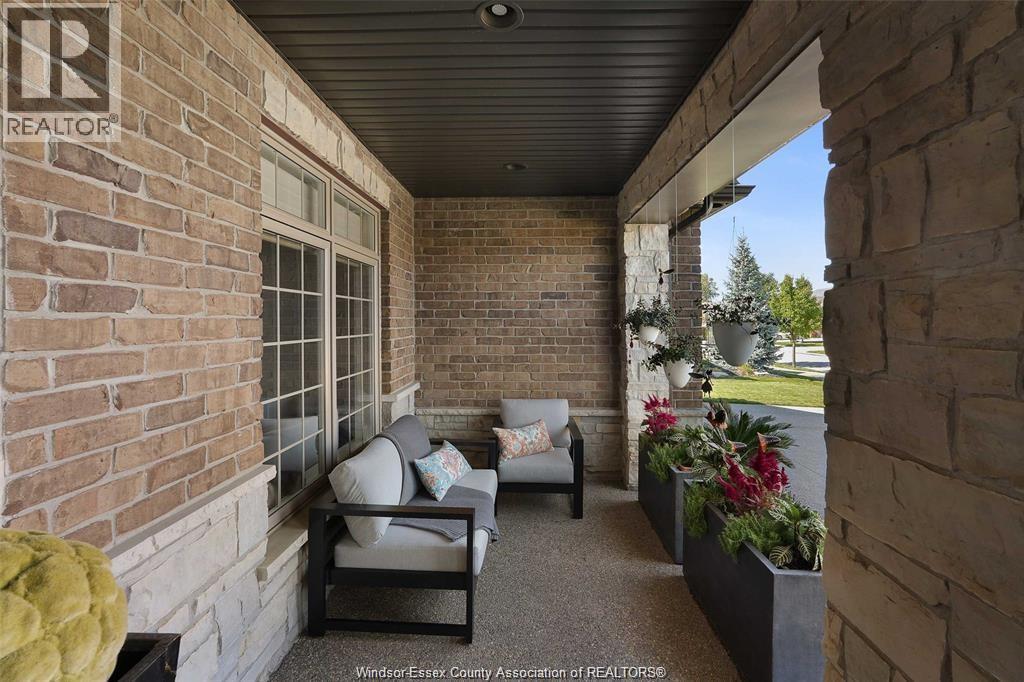 4076 ST. FRANCIS