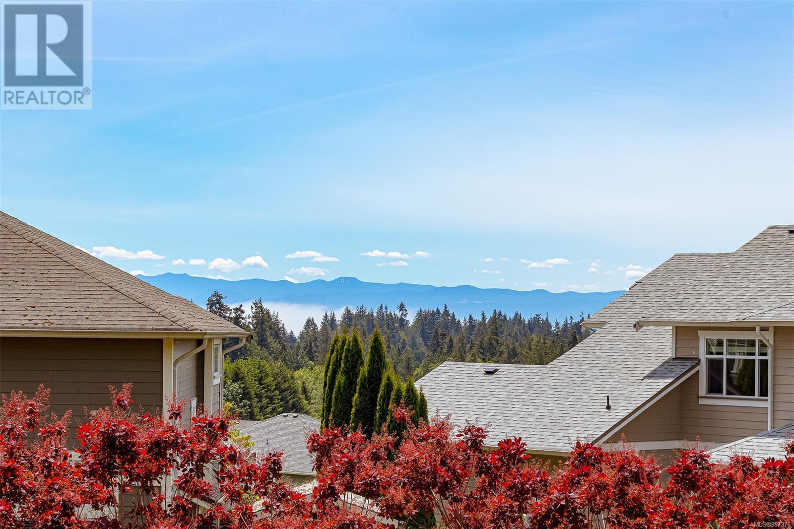 6486 Beechwood Pl