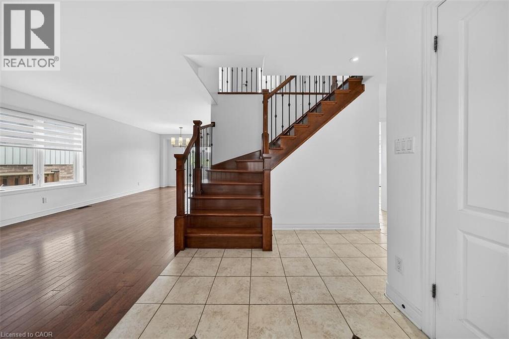 9128 HENDERSHOT Boulevard