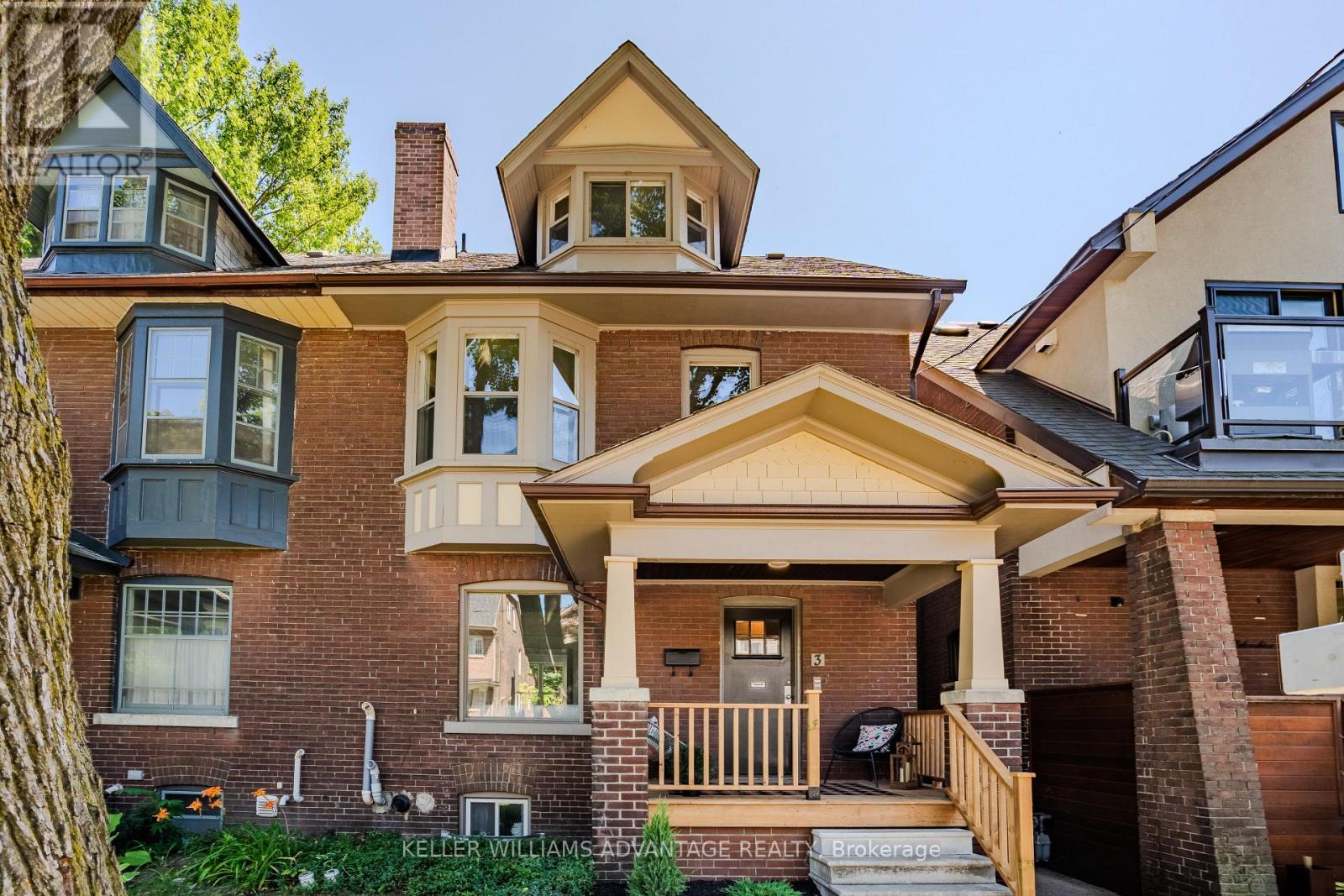 3 COLUMBINE AVENUE