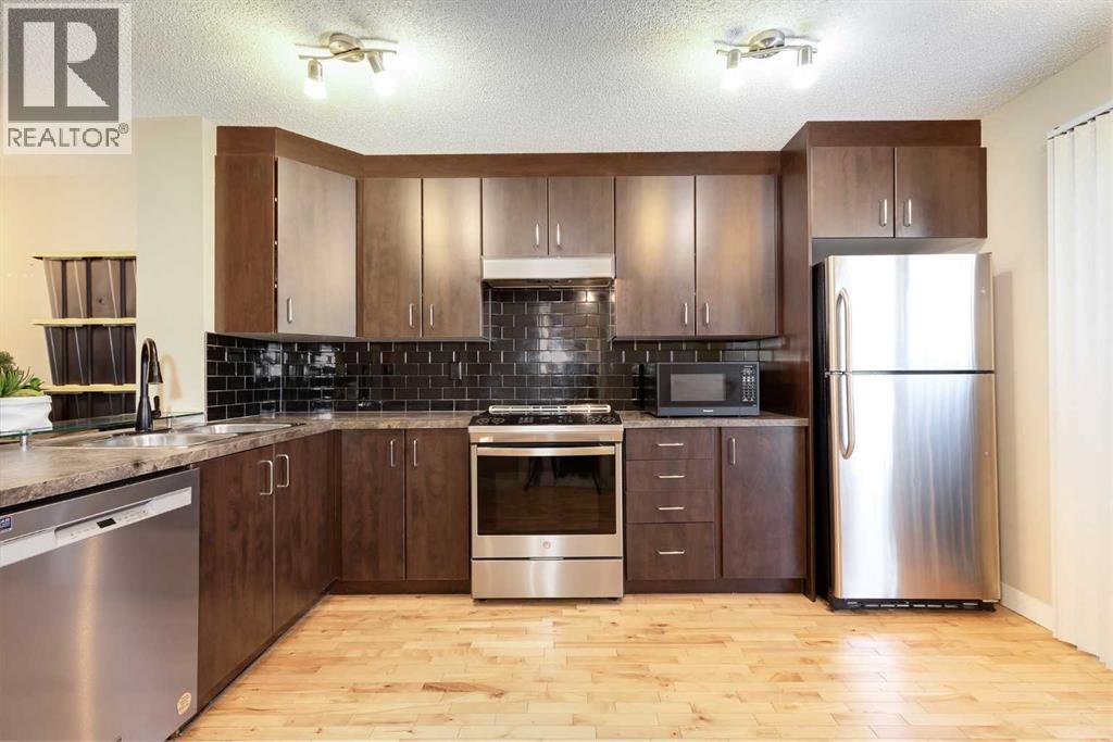 306, 2445 Kingsland Road SE