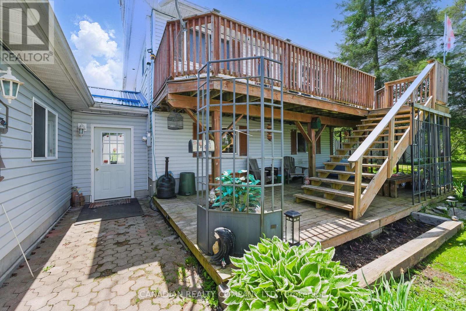20 ROBINSON AVENUE