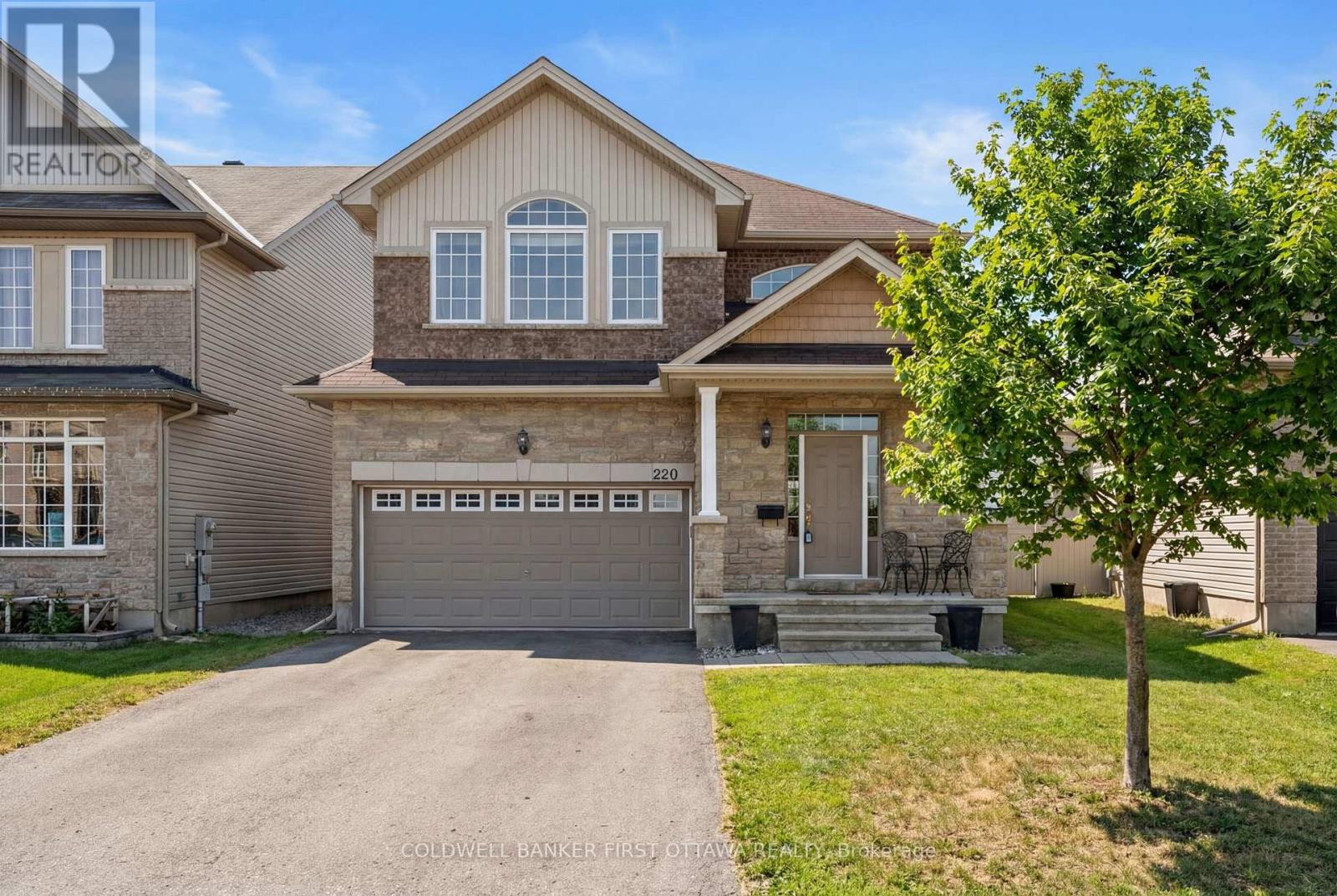 220 DAVE SMITH CRESCENT