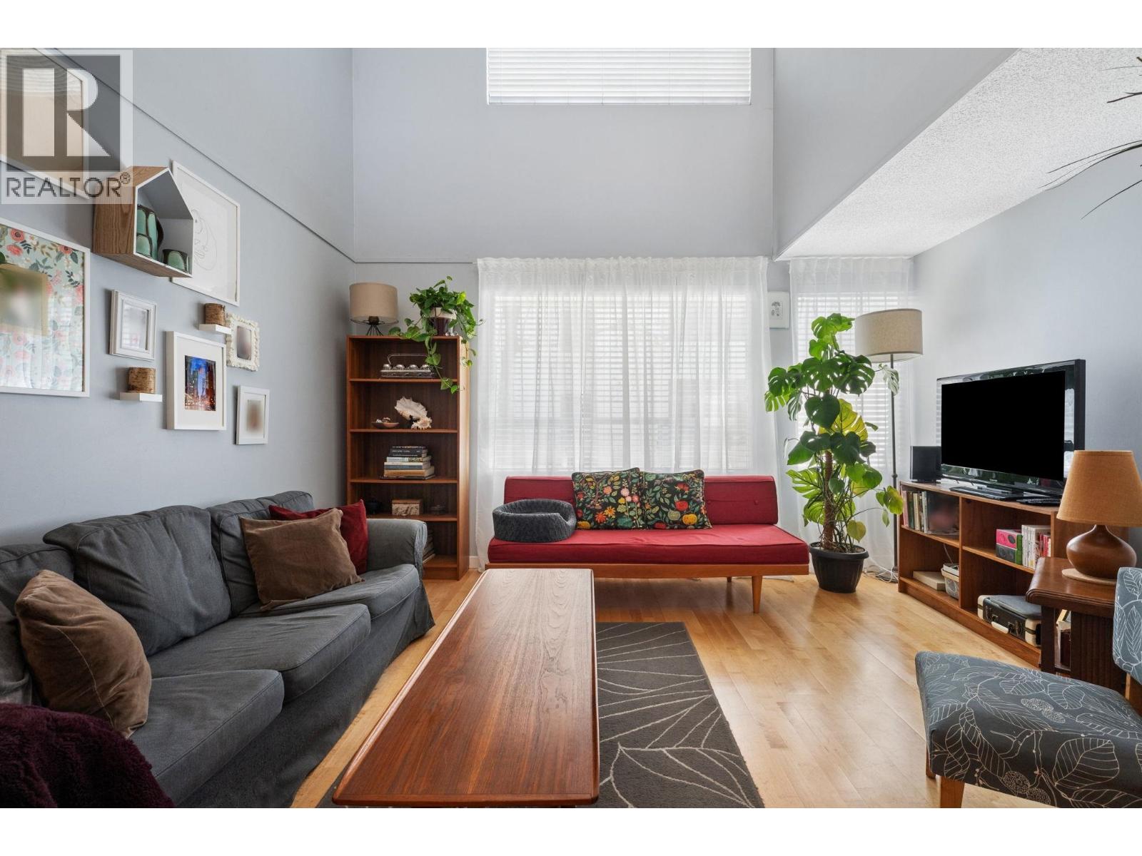 407 1345 COMOX STREET