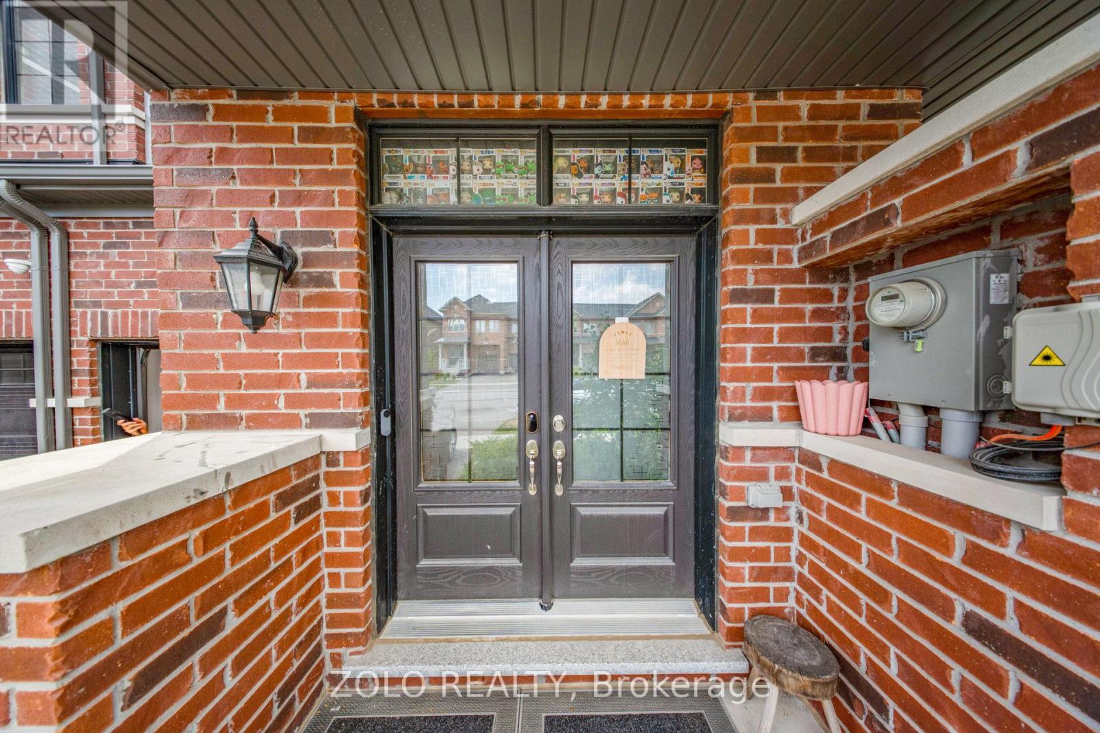 576 BARONS STREET