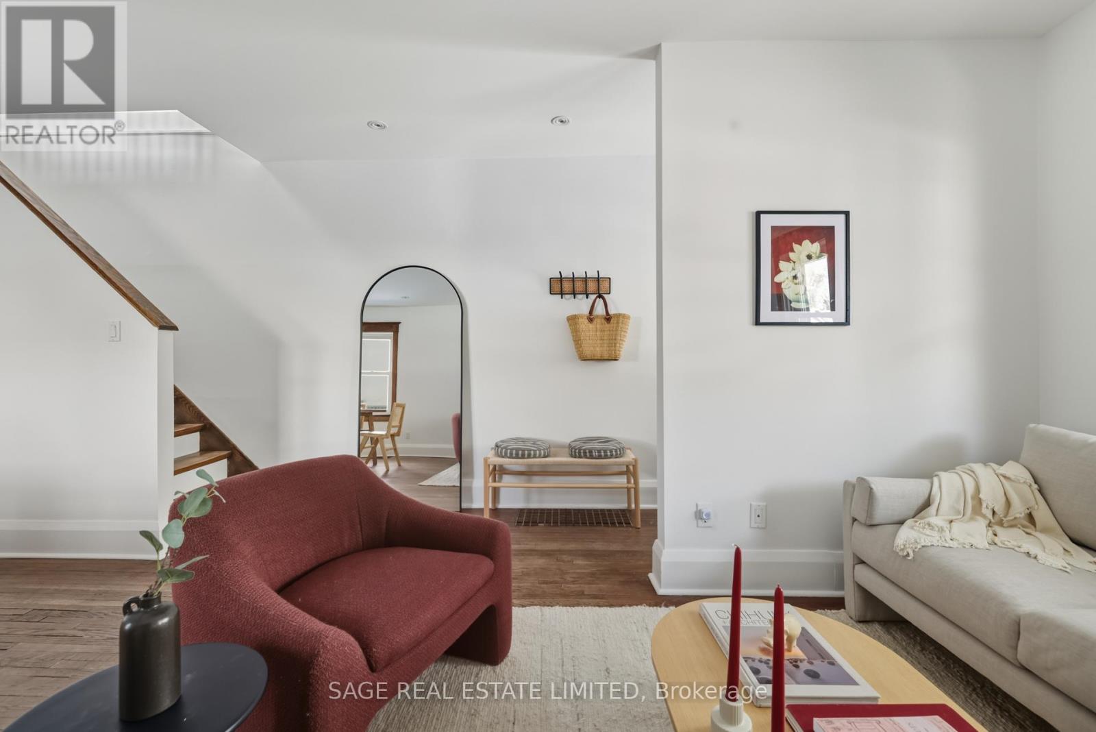 193 GAINSBOROUGH ROAD