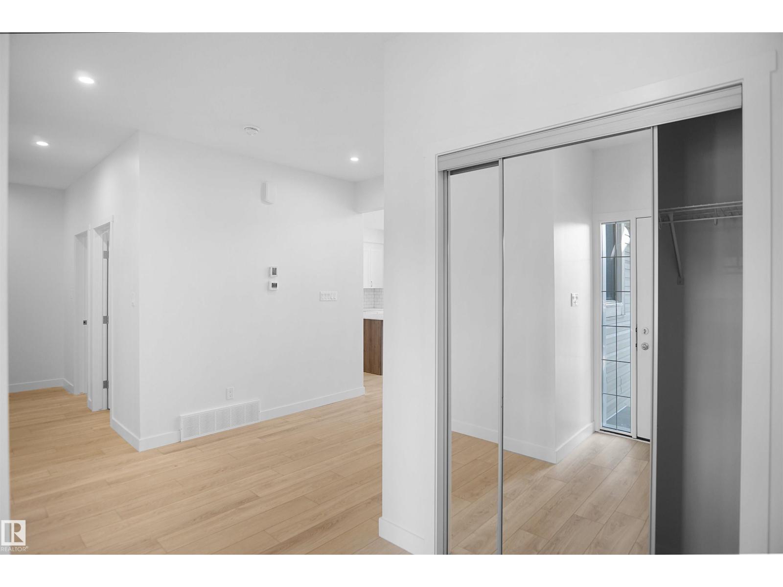 2603 15 AV NW