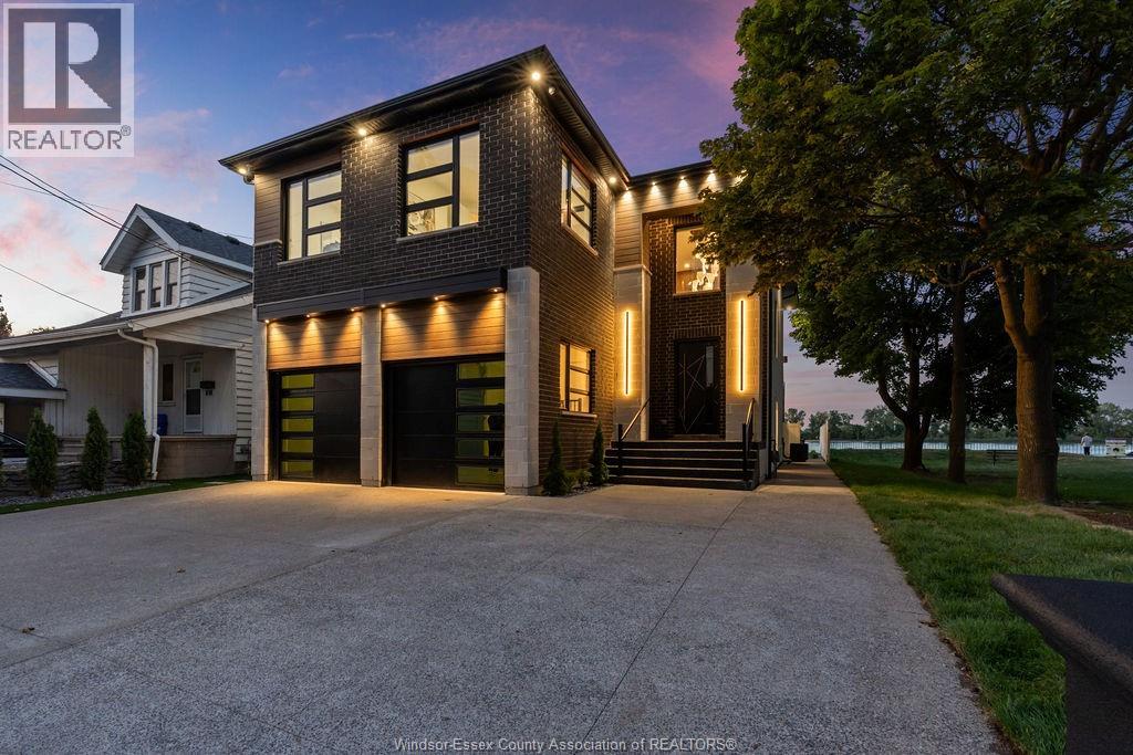 8720 RIVERSIDE DRIVE East