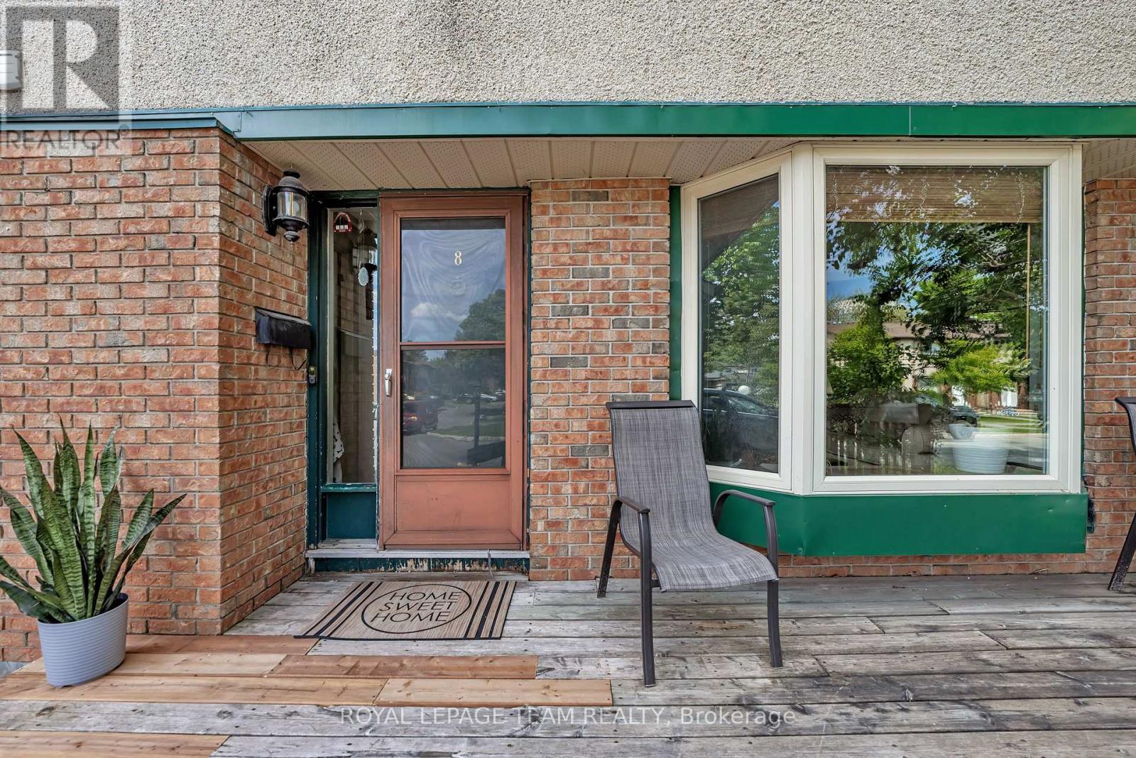 8 VANESSA TERRACE