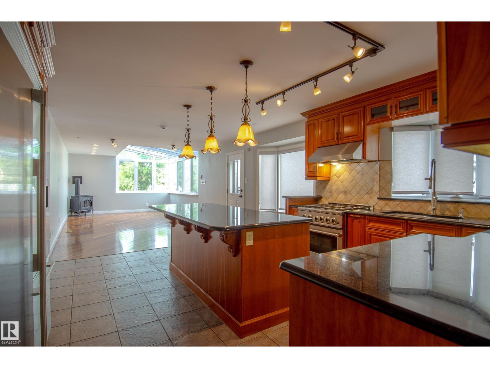 843 WANYANDI RD NW