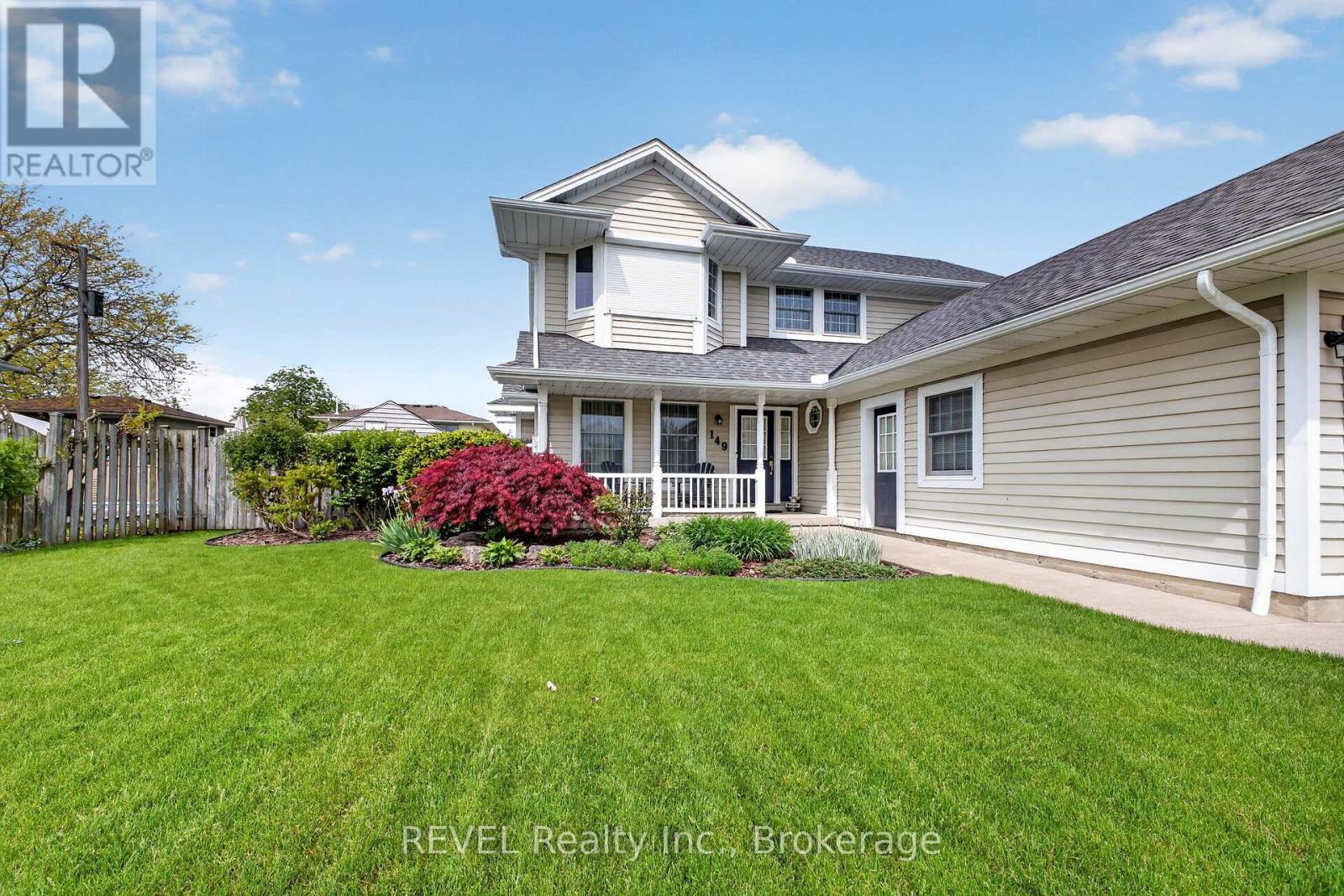 149 GREEN POINTE DRIVE