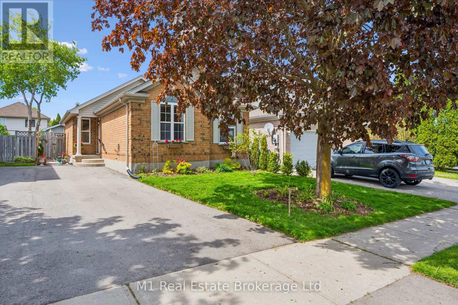 82 STARVIEW CRESCENT