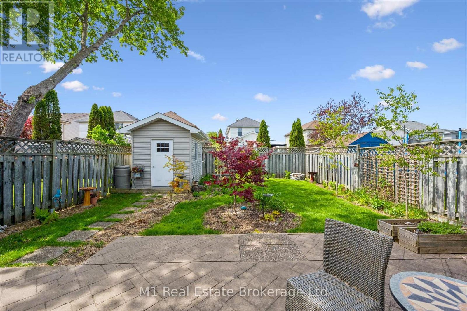 82 STARVIEW CRESCENT
