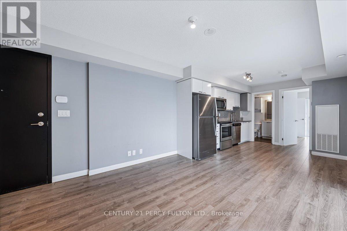 1503 - 2150 LAWRENCE AVENUE E
