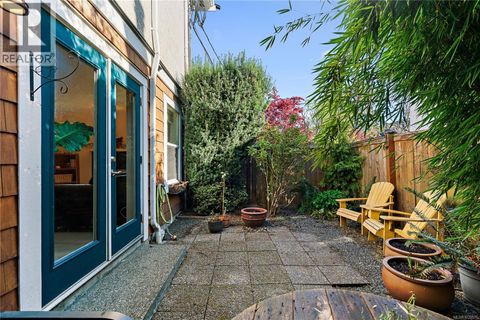 1 833 Princess Ave Victoria BC V8T1K7