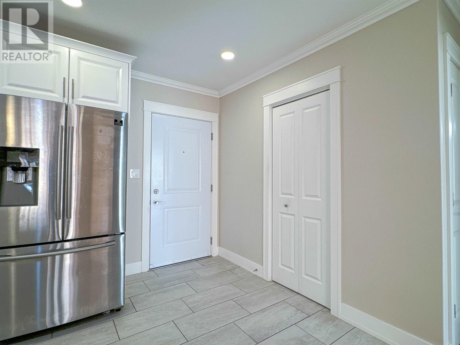 108 210 Shakespeare Drive