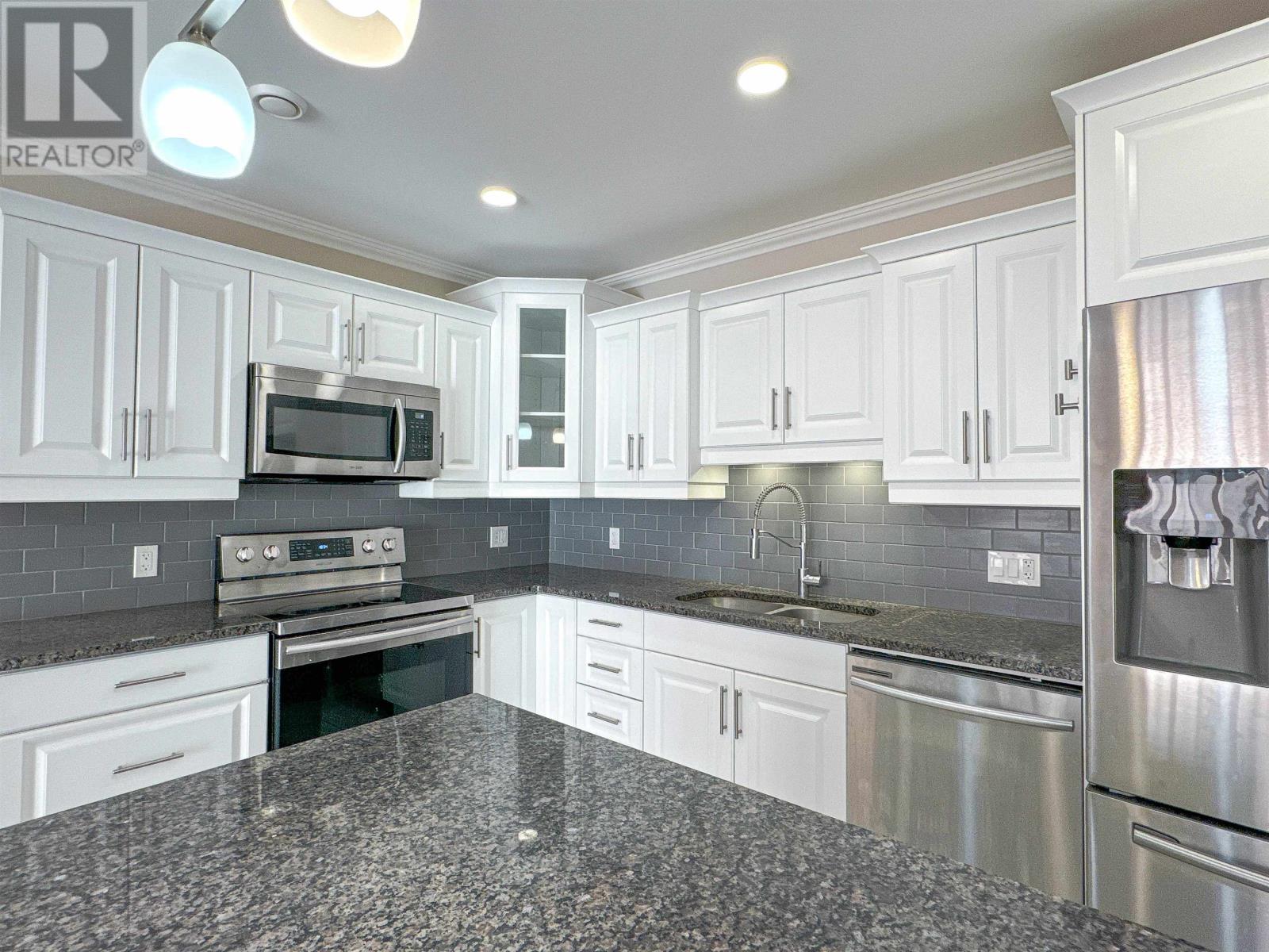 108 210 Shakespeare Drive
