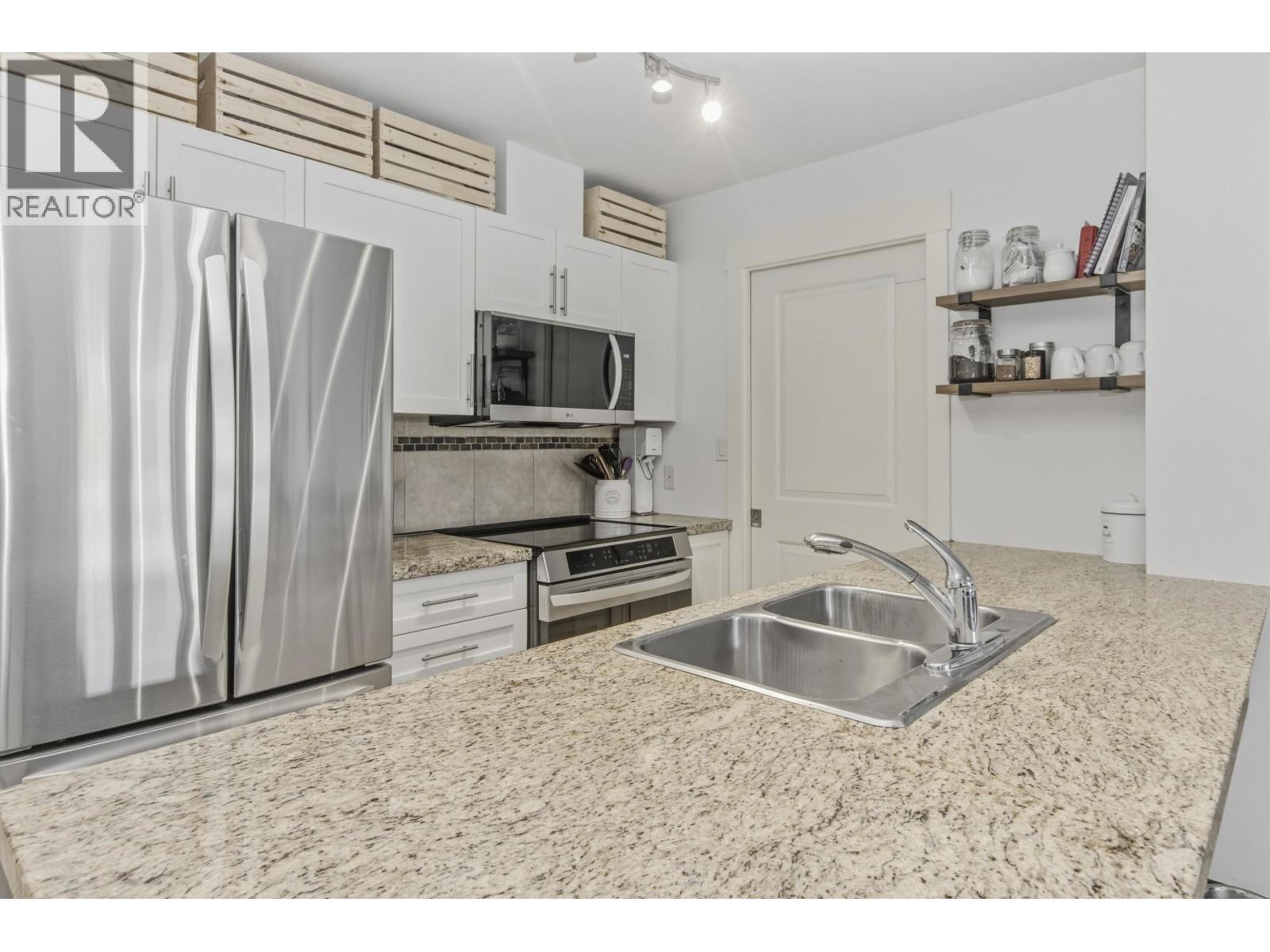 217 1211 VILLAGE GREEN WAY