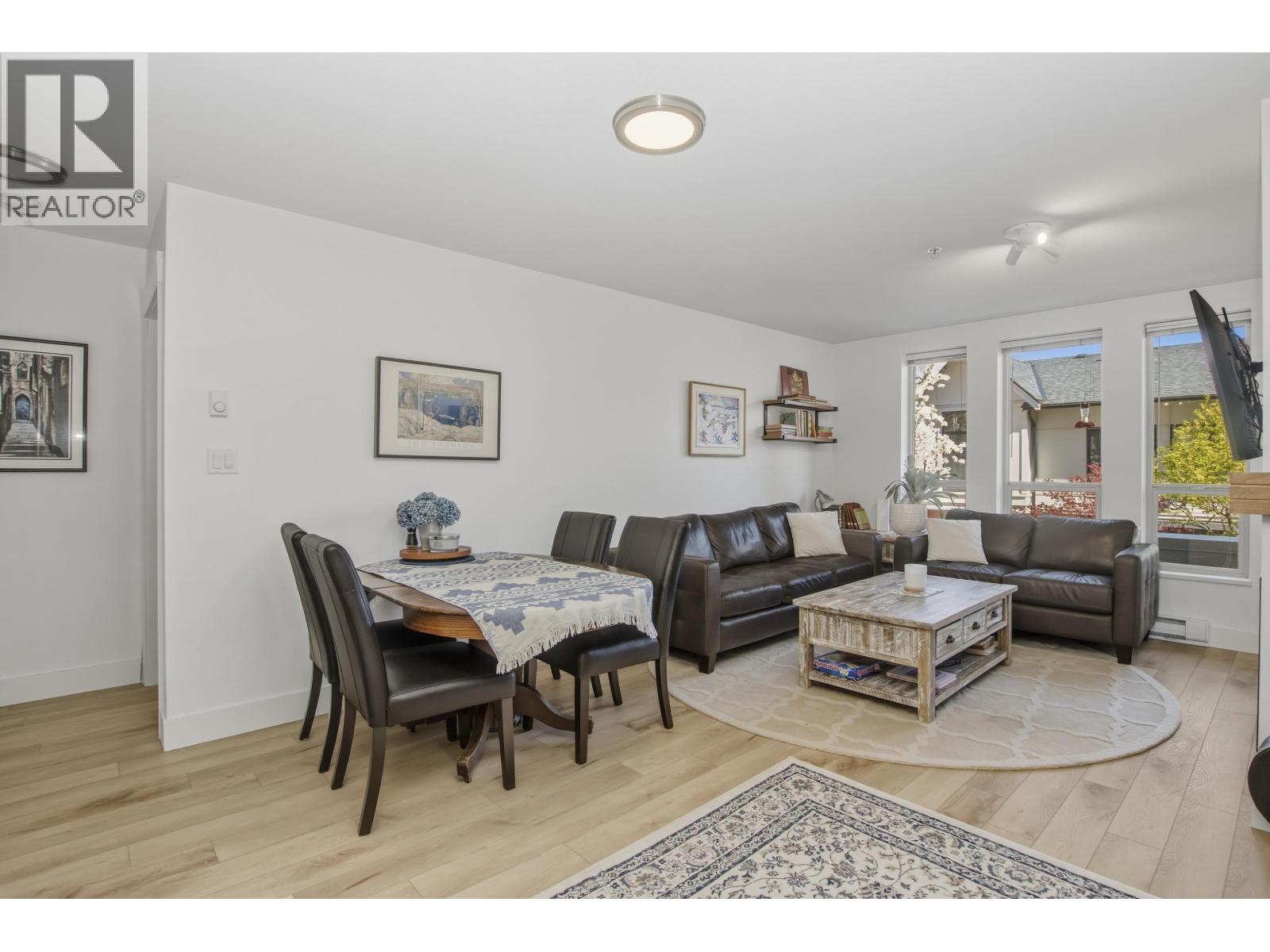 217 1211 VILLAGE GREEN WAY