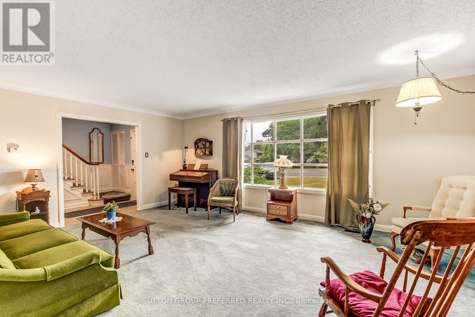 603 COMMISSIONERS ROAD E