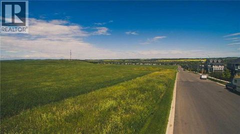 111 Westland Street Street Okotoks AB T1S1A4