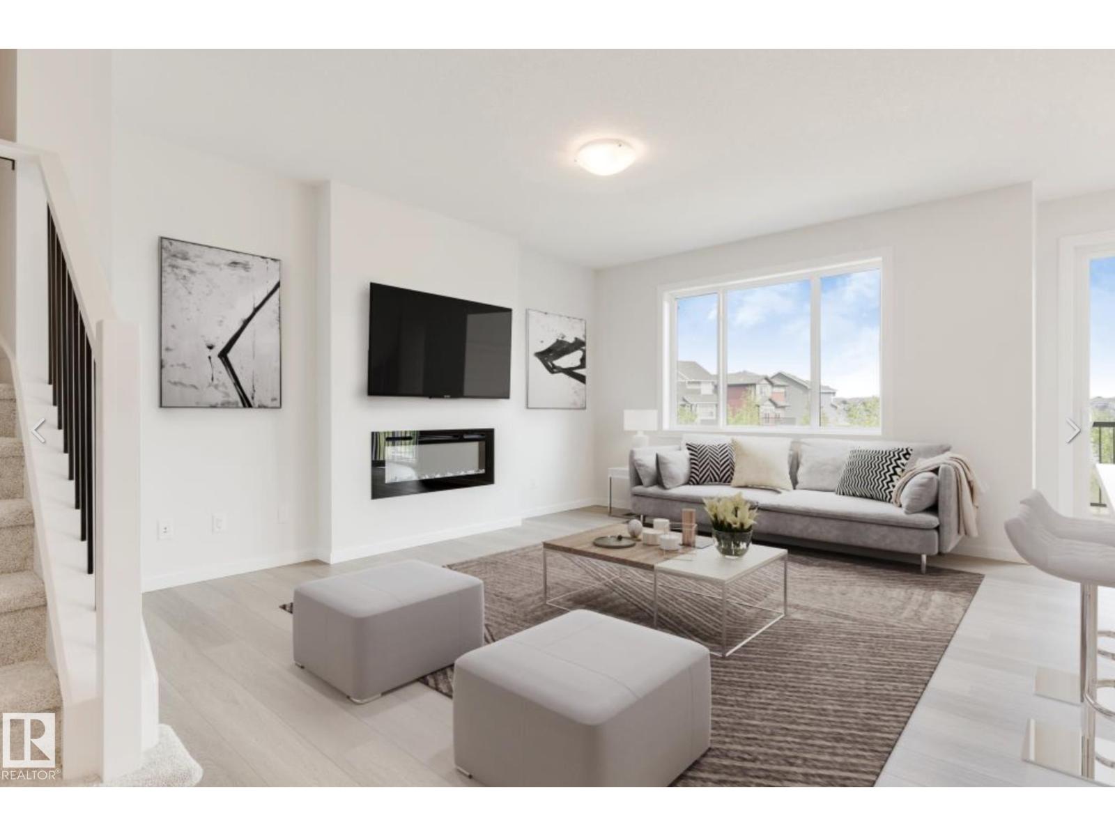 2033 Muckleplum Link SW