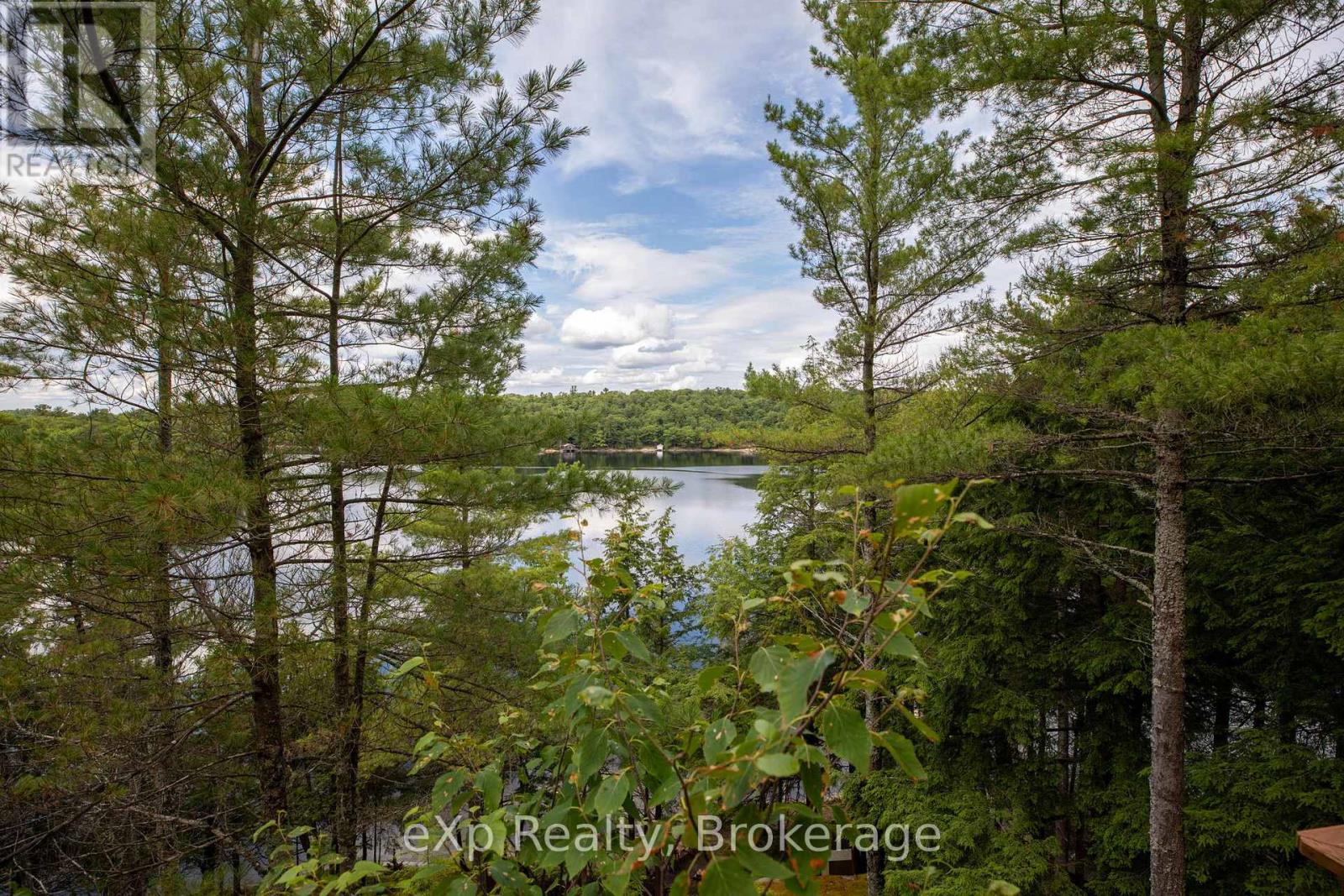 27 WA LOON BAY