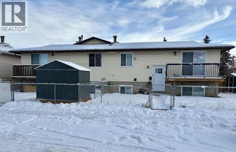 3, 1412 43 Street SE Calgary AB T2A5E7