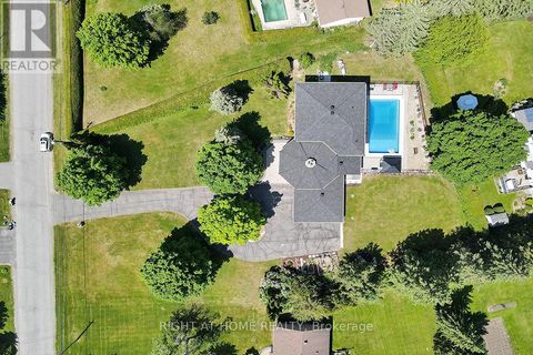 25 BREN MAUR ROAD Ottawa ON K2J3Z7