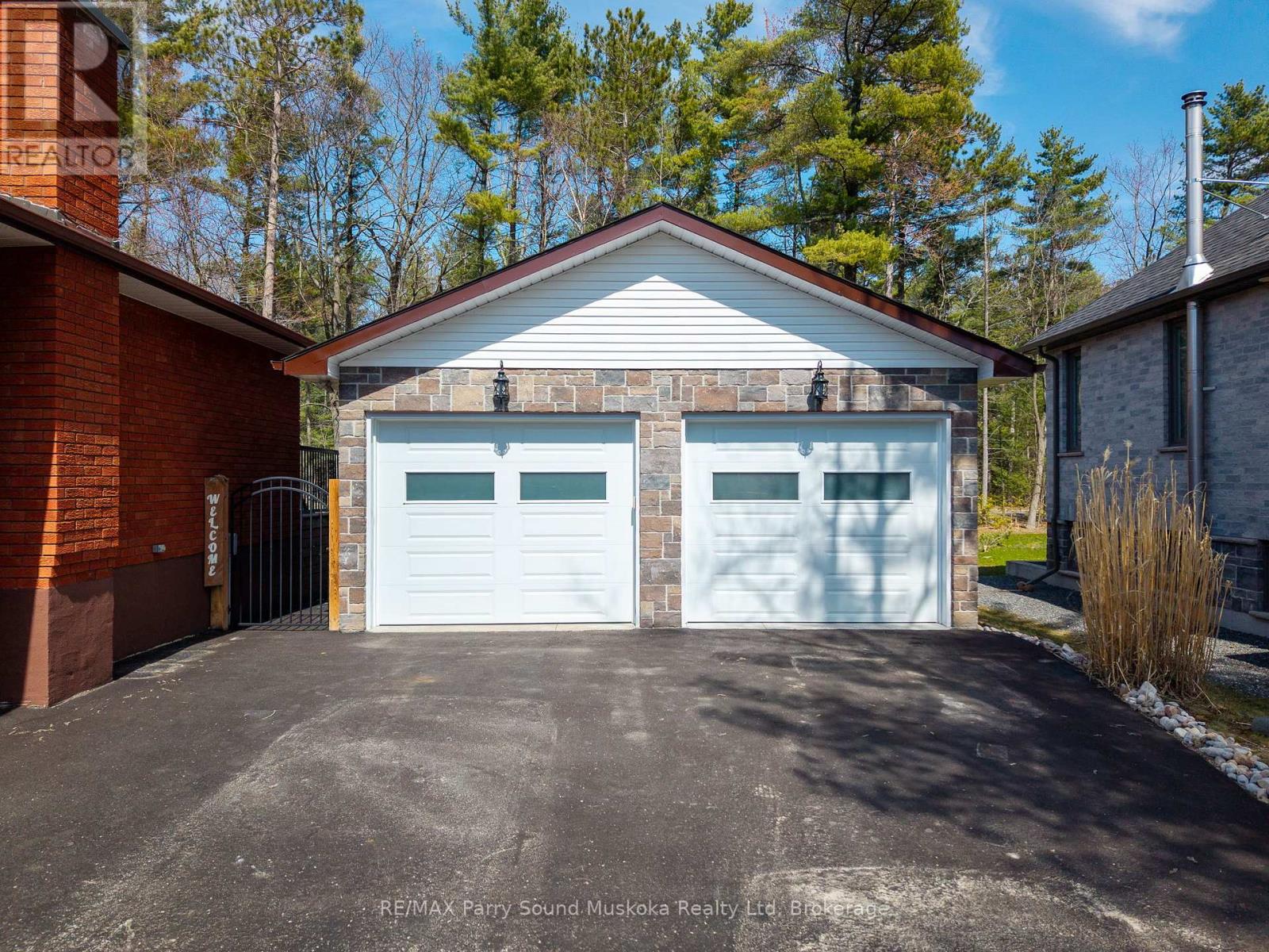 49 STOCCO CIRCLE