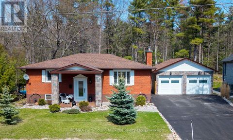 49 STOCCO CIRCLE Tiny ON L0L2T0