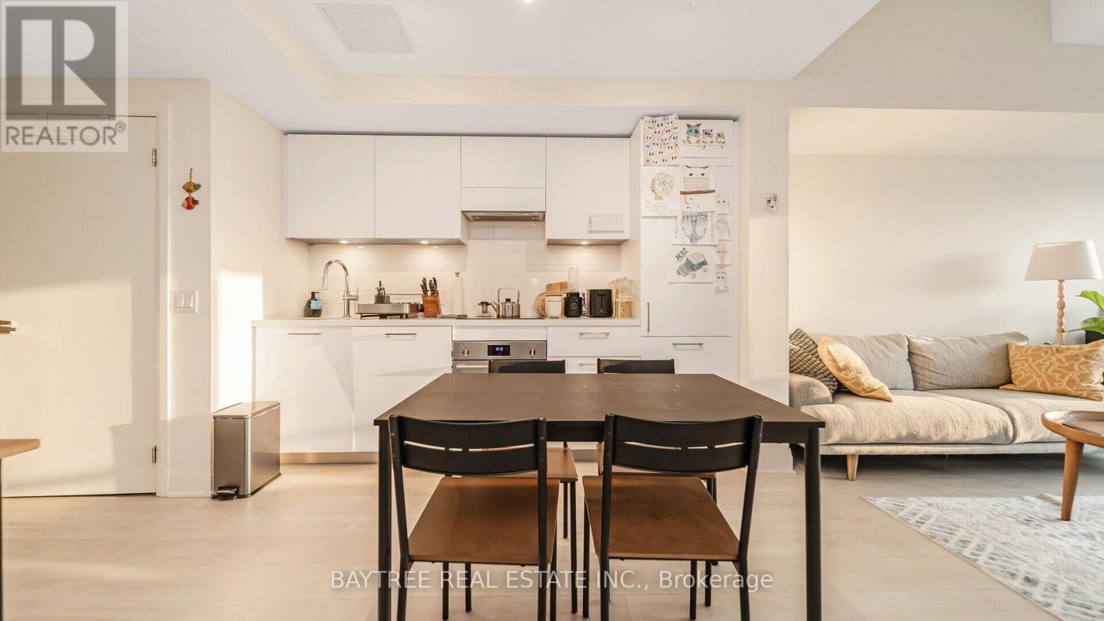 613 - 33 FREDERICK TODD WAY