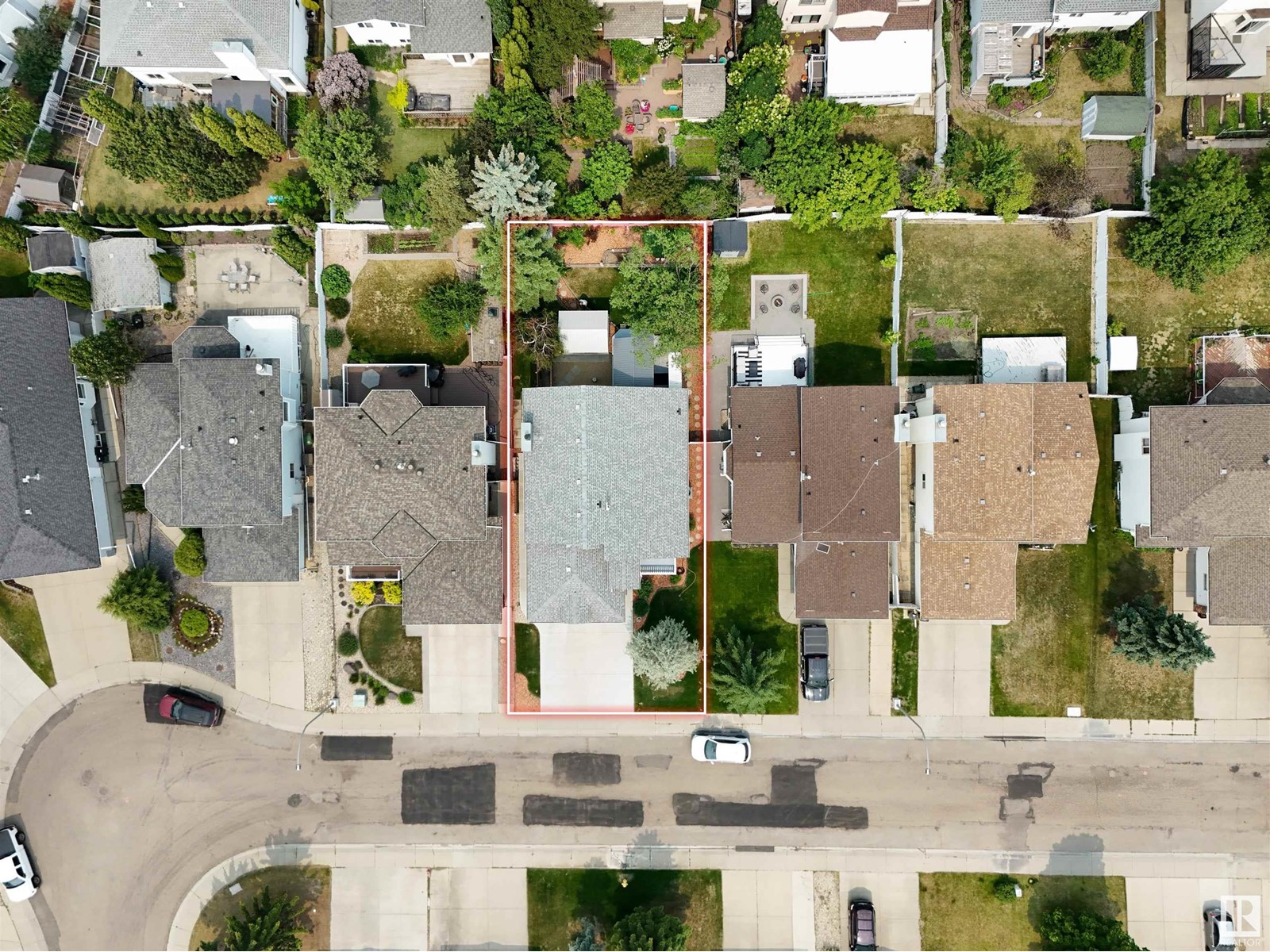 18936 91 AV NW