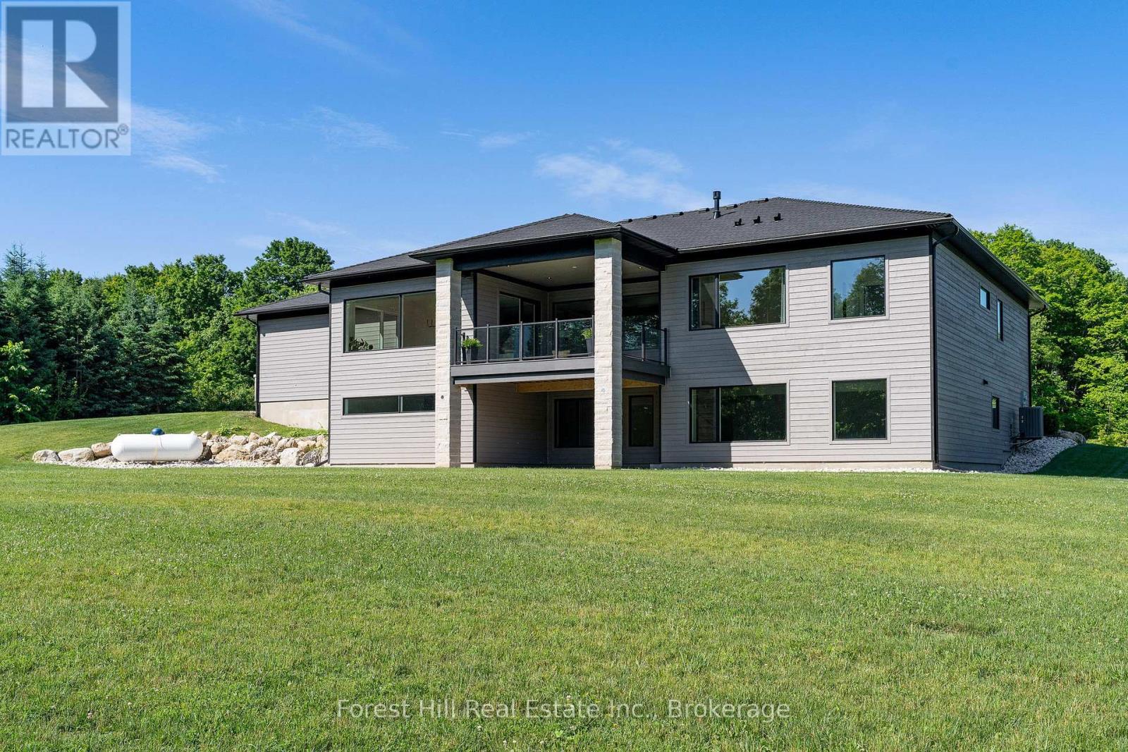 147 BLUE JAY CRESCENT
