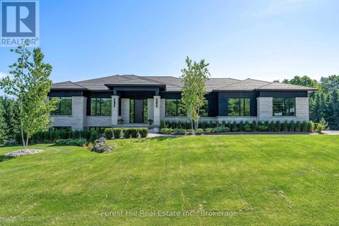 147 BLUE JAY CRESCENT Grey Highlands ON N0C1H0