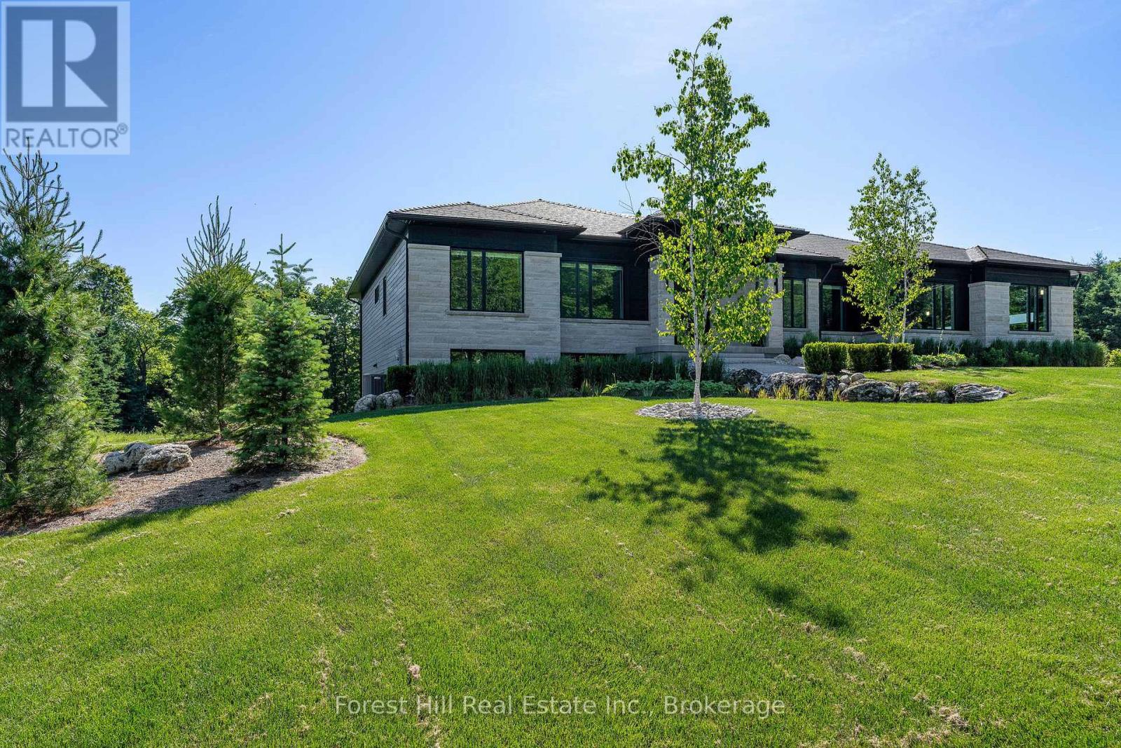 147 BLUE JAY CRESCENT