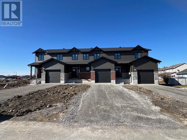 1005 DOBBIE STREET