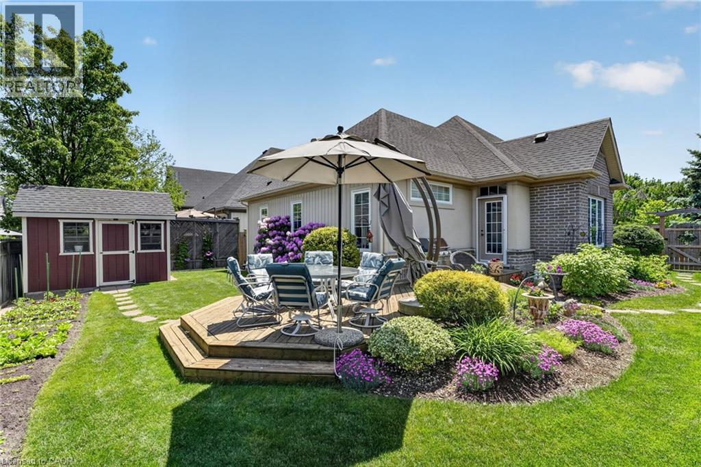 2 SEYVAL Place