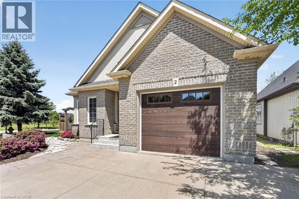 2 SEYVAL Place