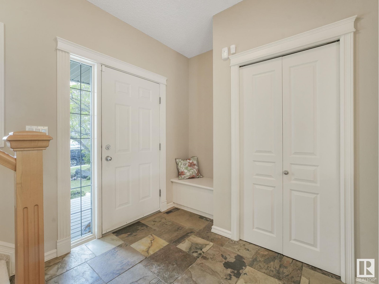 939 Lamb CR NW
