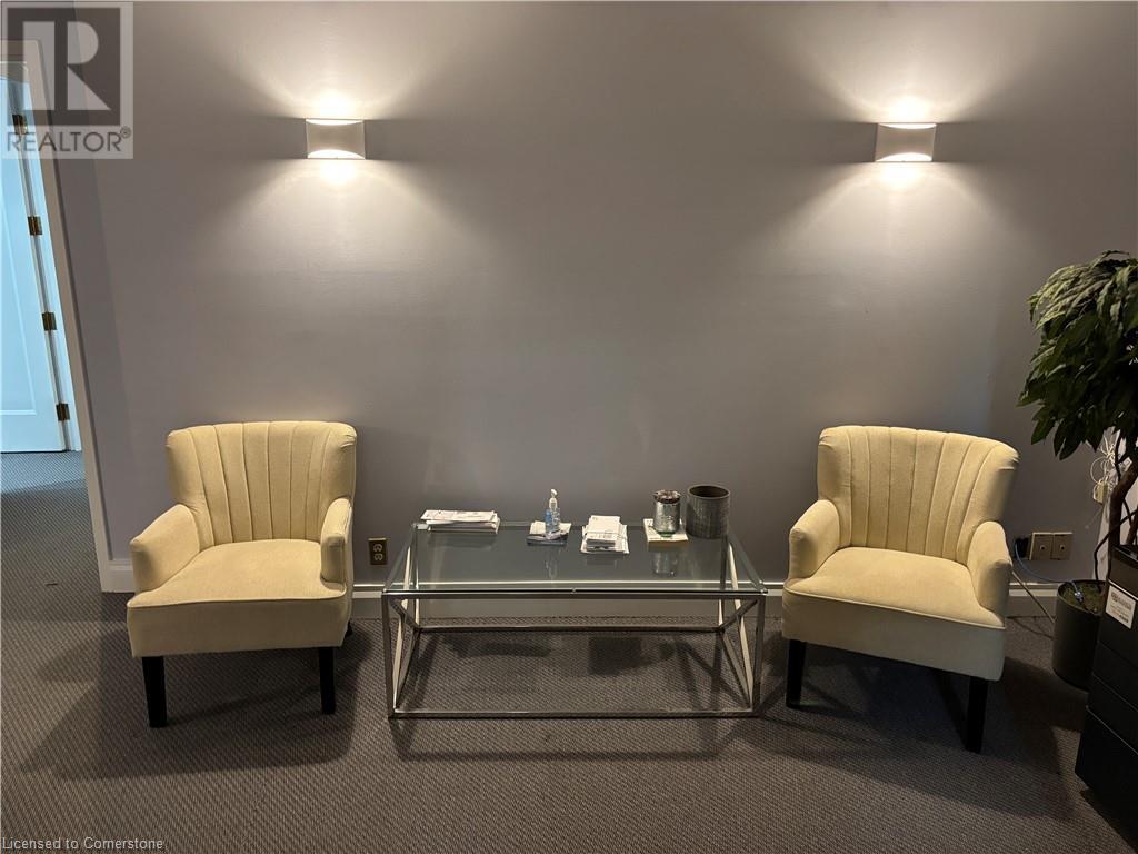 34 VILLAGE CENTRE PLACE Place Unit# 100