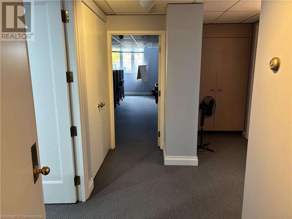 34 VILLAGE CENTRE PLACE Place Unit# 100