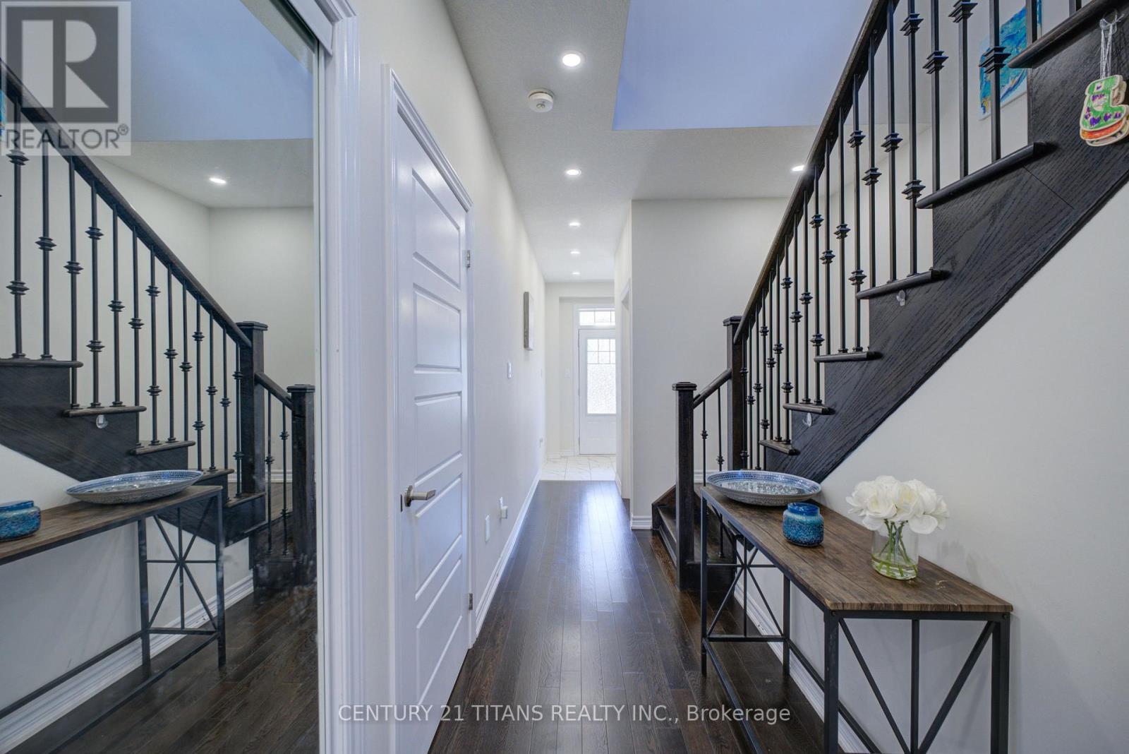 12 MCLAREN AVENUE