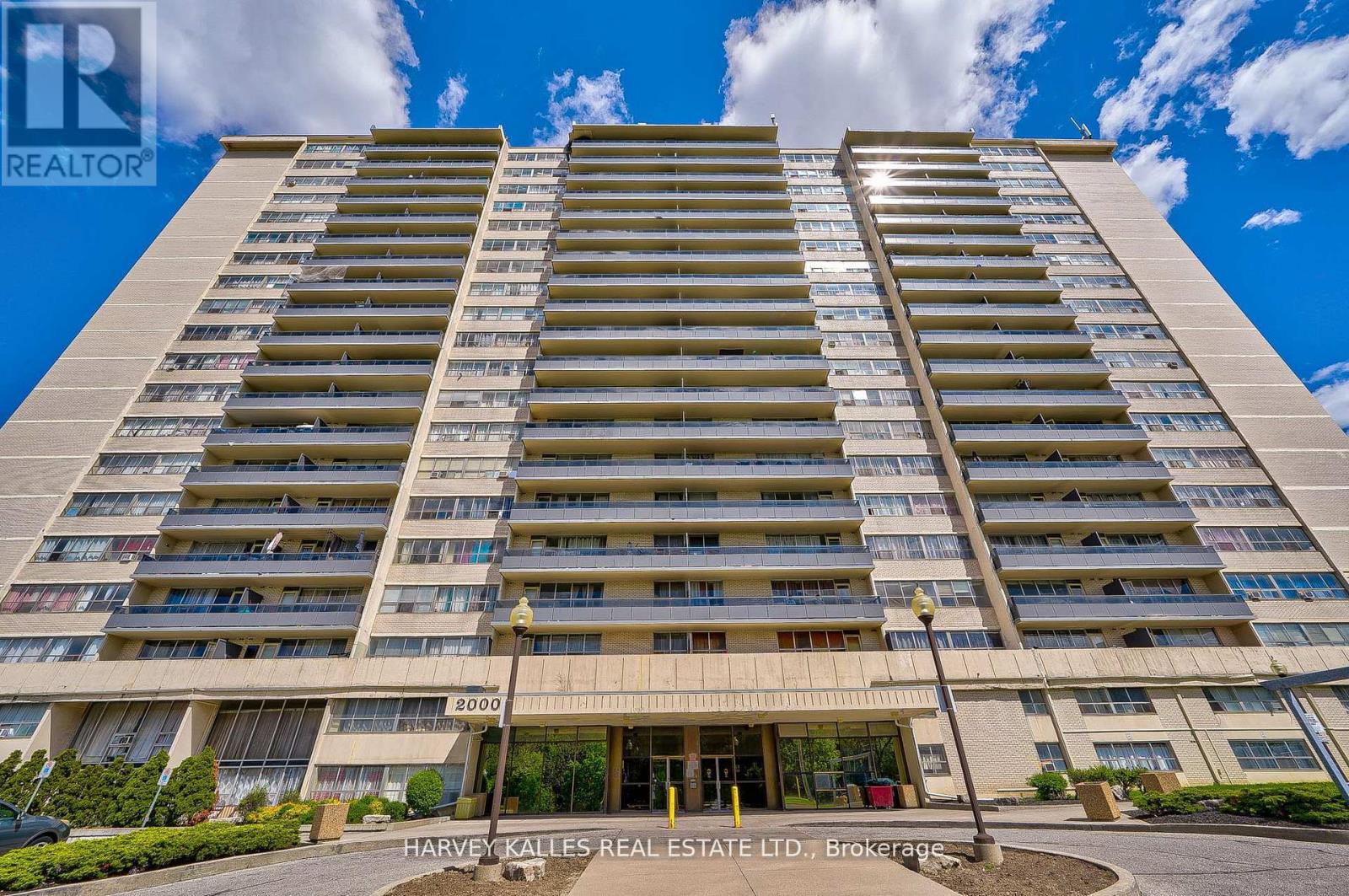 Photo 1 of 35 — 708 - 2000 SHEPPARD AVENUE W Unit 708, Toronto (Glenfield-Jane Heights), ON M3N1A2