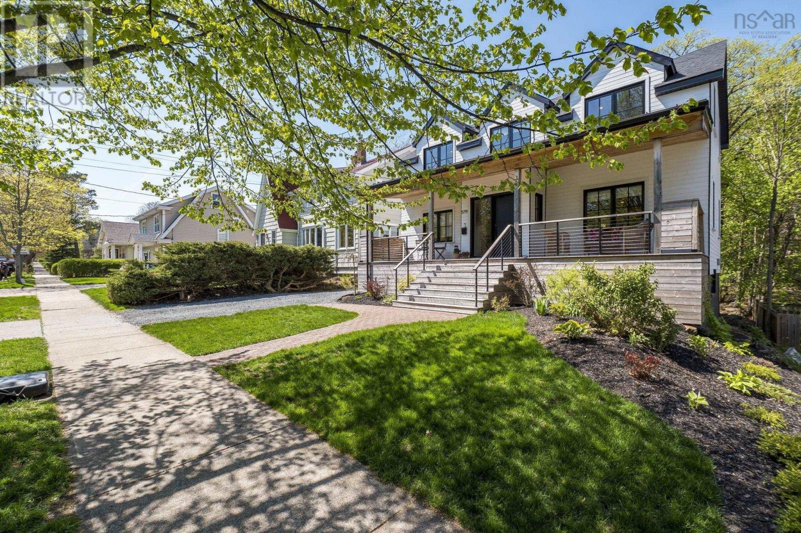 5719 Southwood Drive