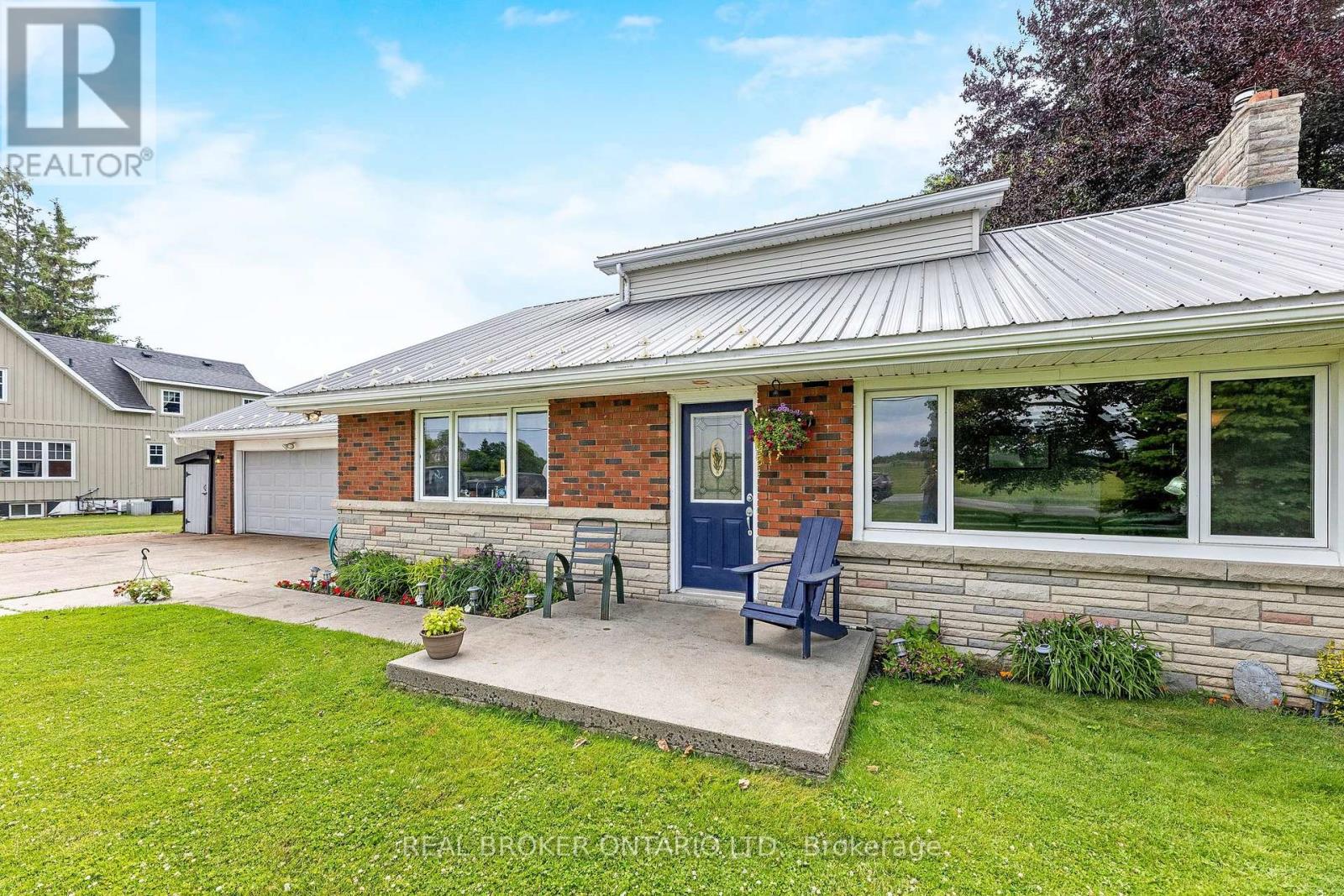 1767 CENTRE ROAD W