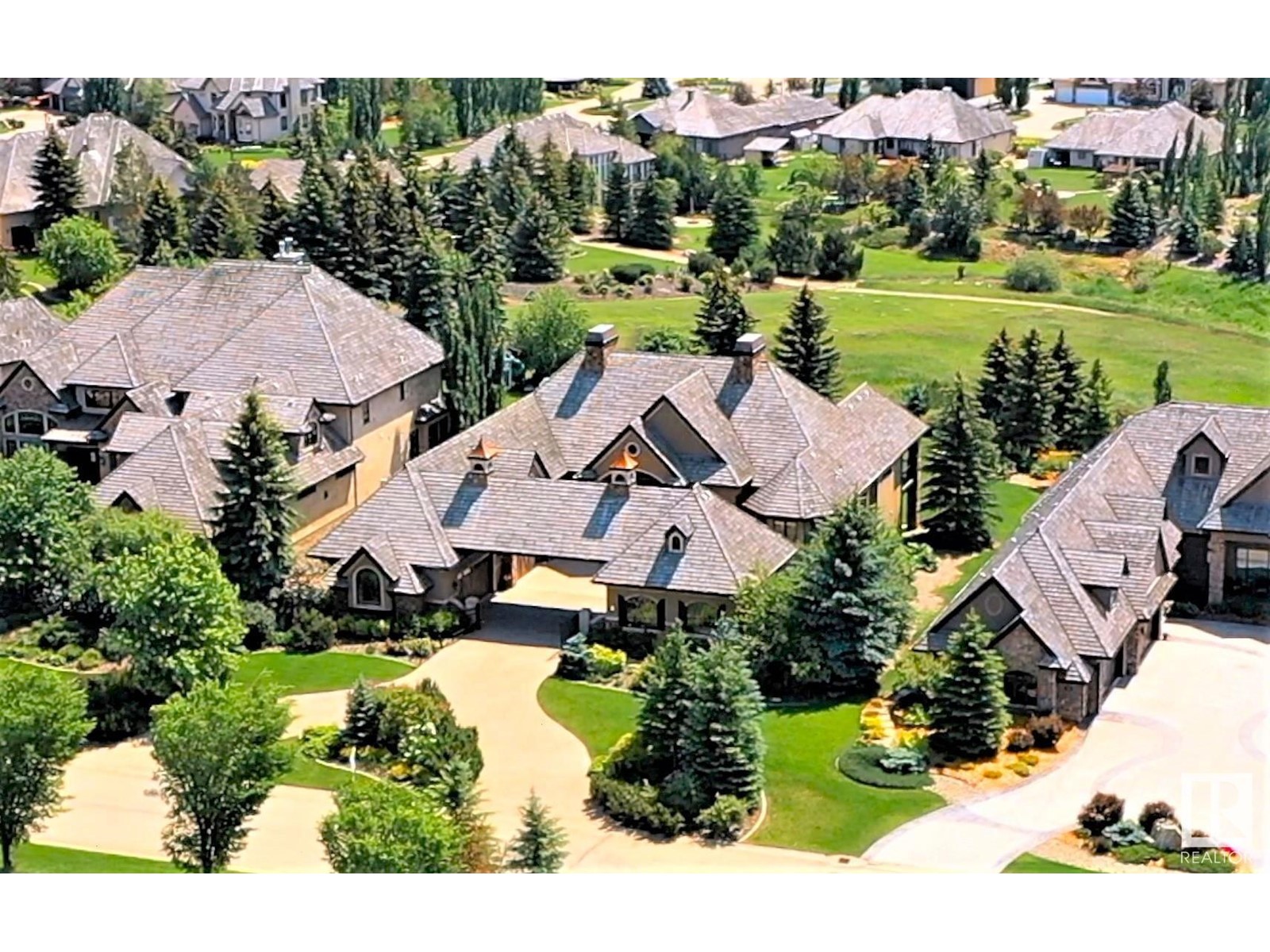 53 Riverridge RD