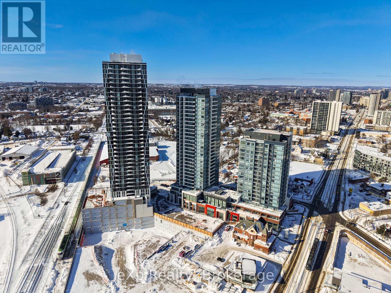 1810 - 15 WELLINGTON STREET S