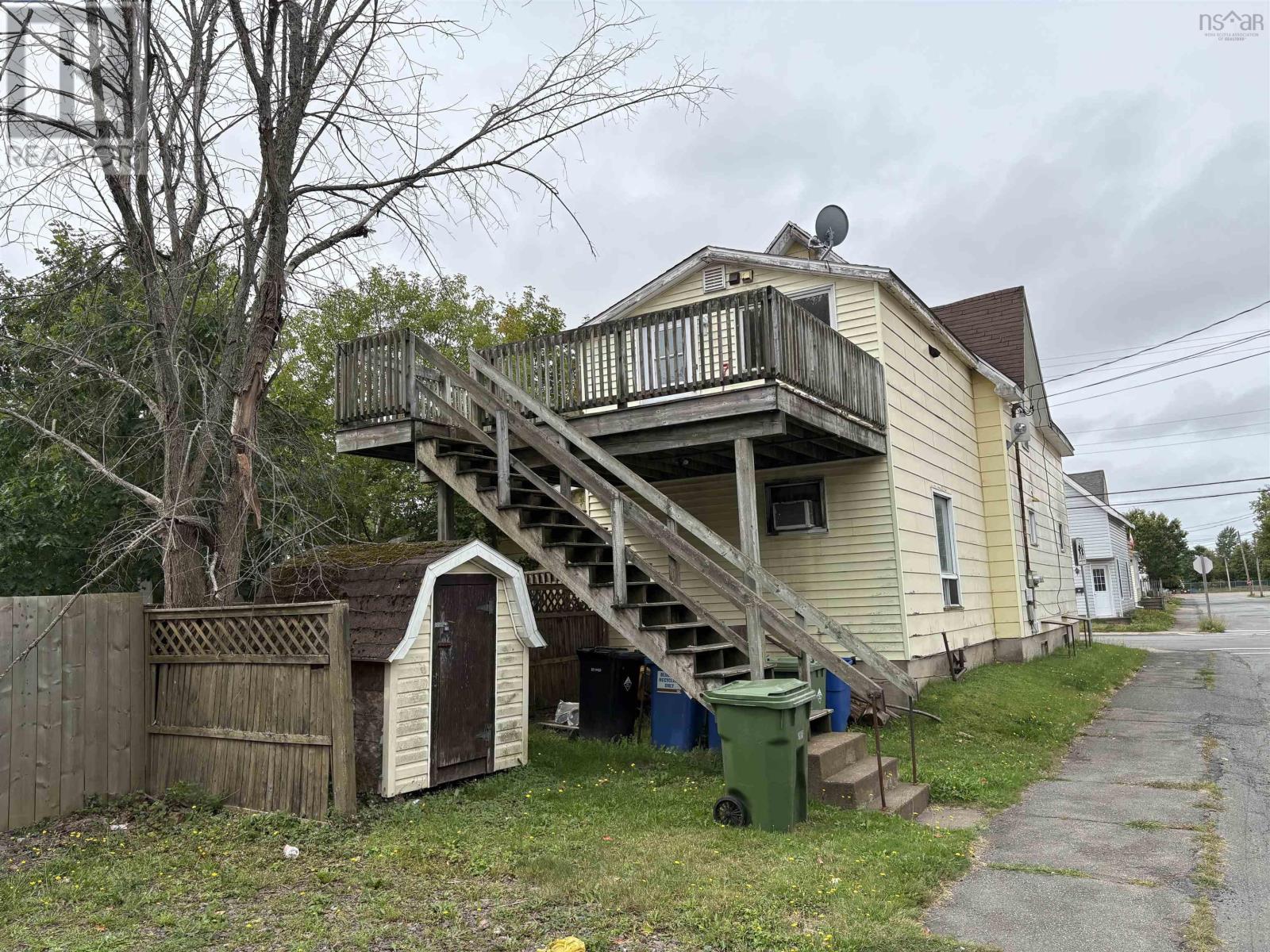 17 Lyman Street